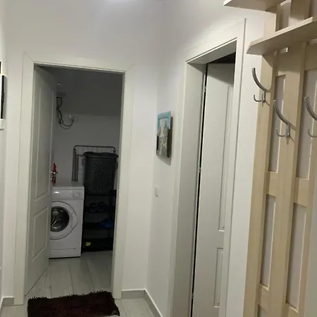 Daily Apartment Vila L Tirana Exterior photo