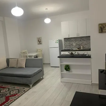 Daily Apartment Vila L Tirana Exterior photo