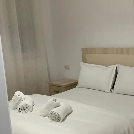 Daily Apartment Vila L Tirana Exterior photo